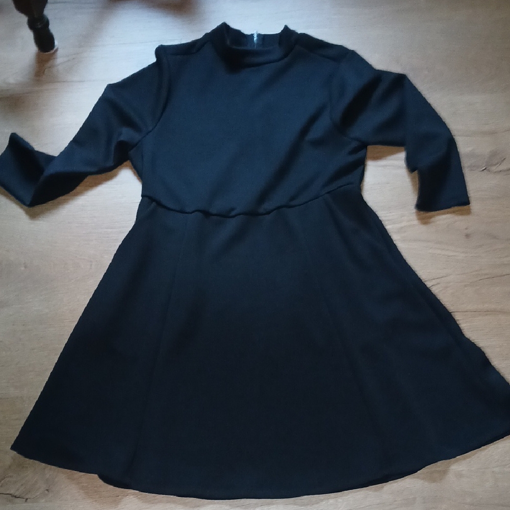 Torrid 3/4 Sleeve Scuba Dress